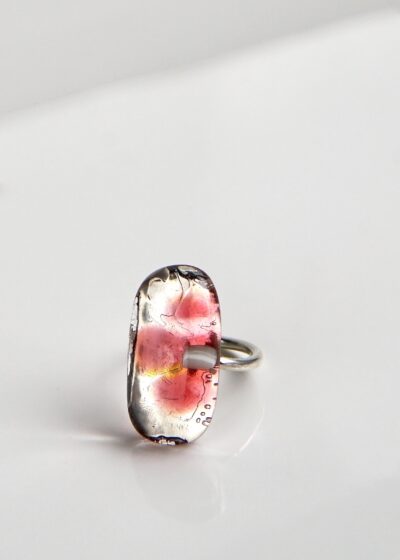 Bague Dragée de Fleur – Bijou en verre fusionné et argent, création artisanale unique par MÉLA.